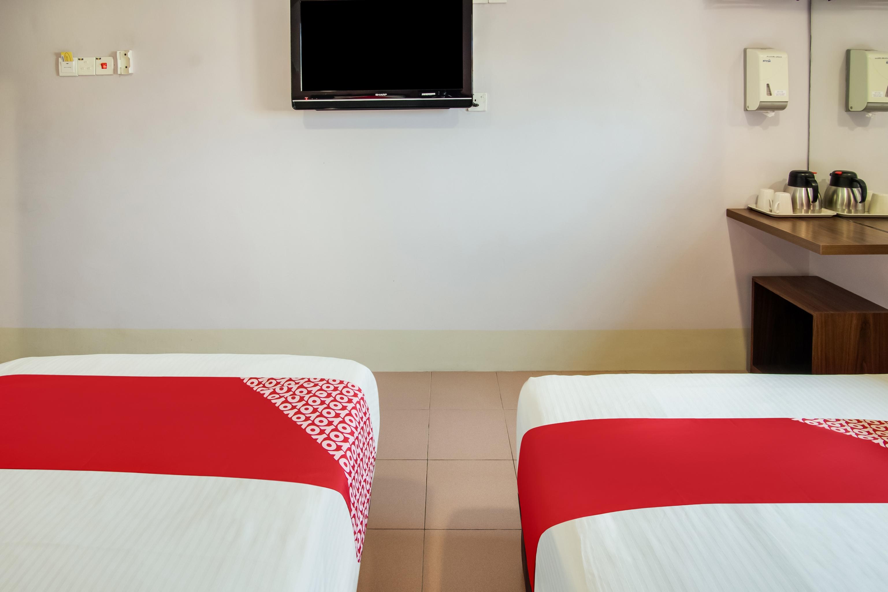 Oyo 89480 Dream House Hotel Skudai Ngoại thất bức ảnh