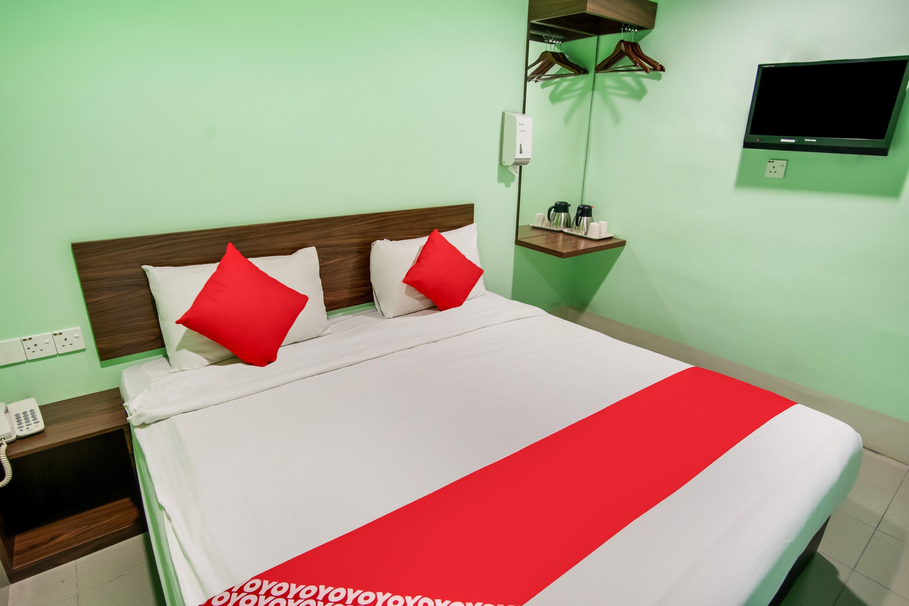 Oyo 89480 Dream House Hotel Skudai Ngoại thất bức ảnh