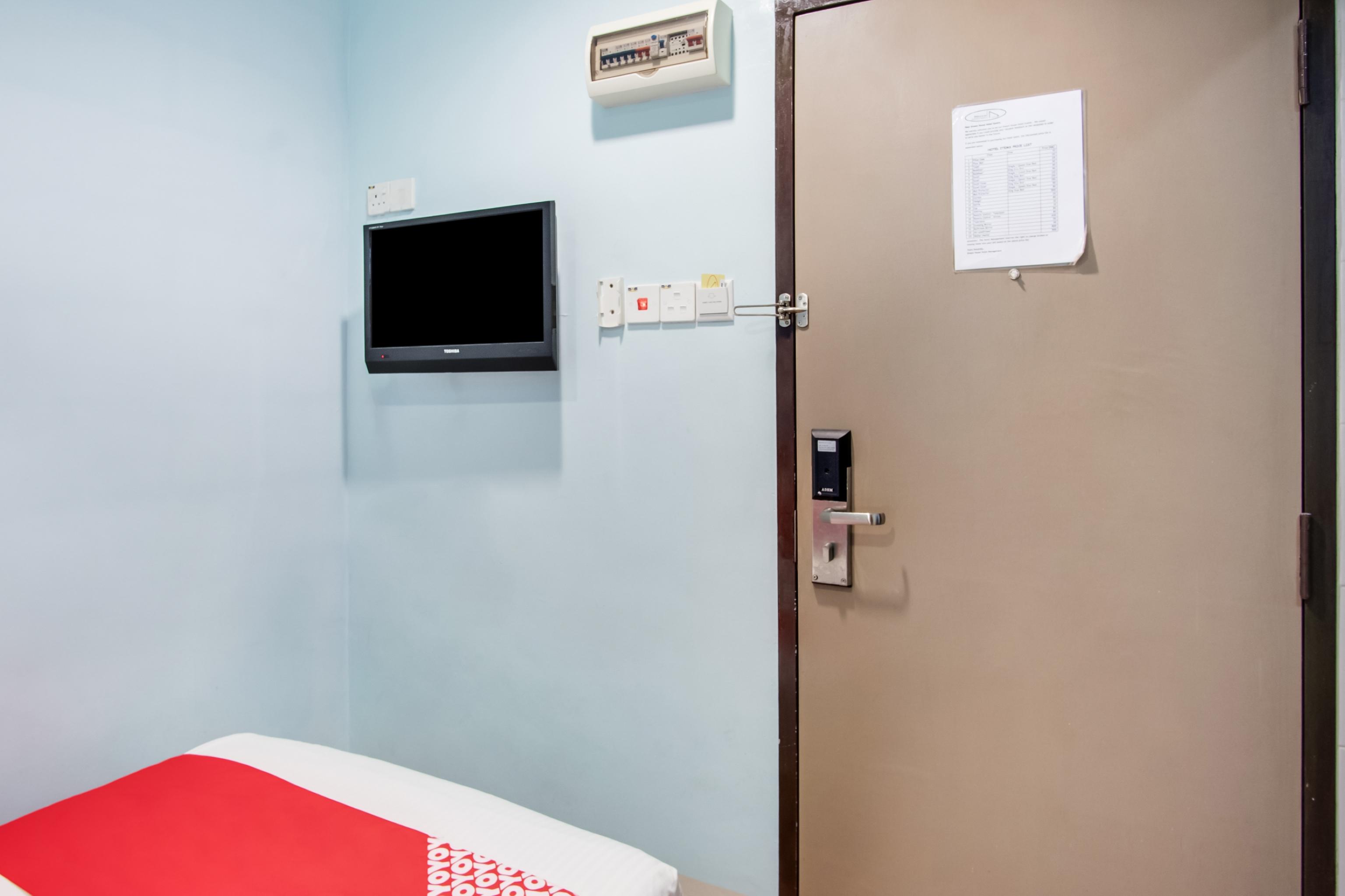 Oyo 89480 Dream House Hotel Skudai Ngoại thất bức ảnh