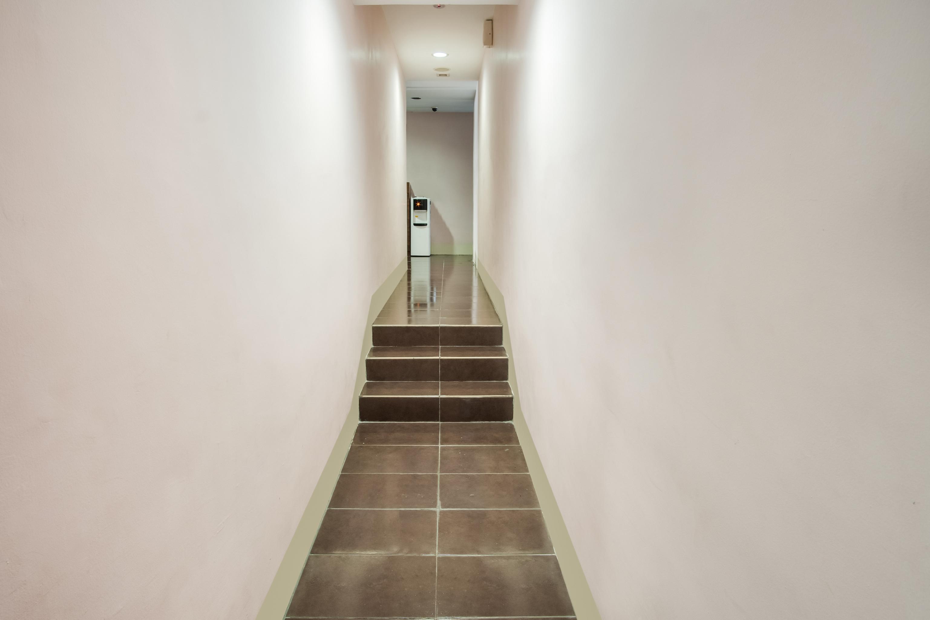 Oyo 89480 Dream House Hotel Skudai Ngoại thất bức ảnh