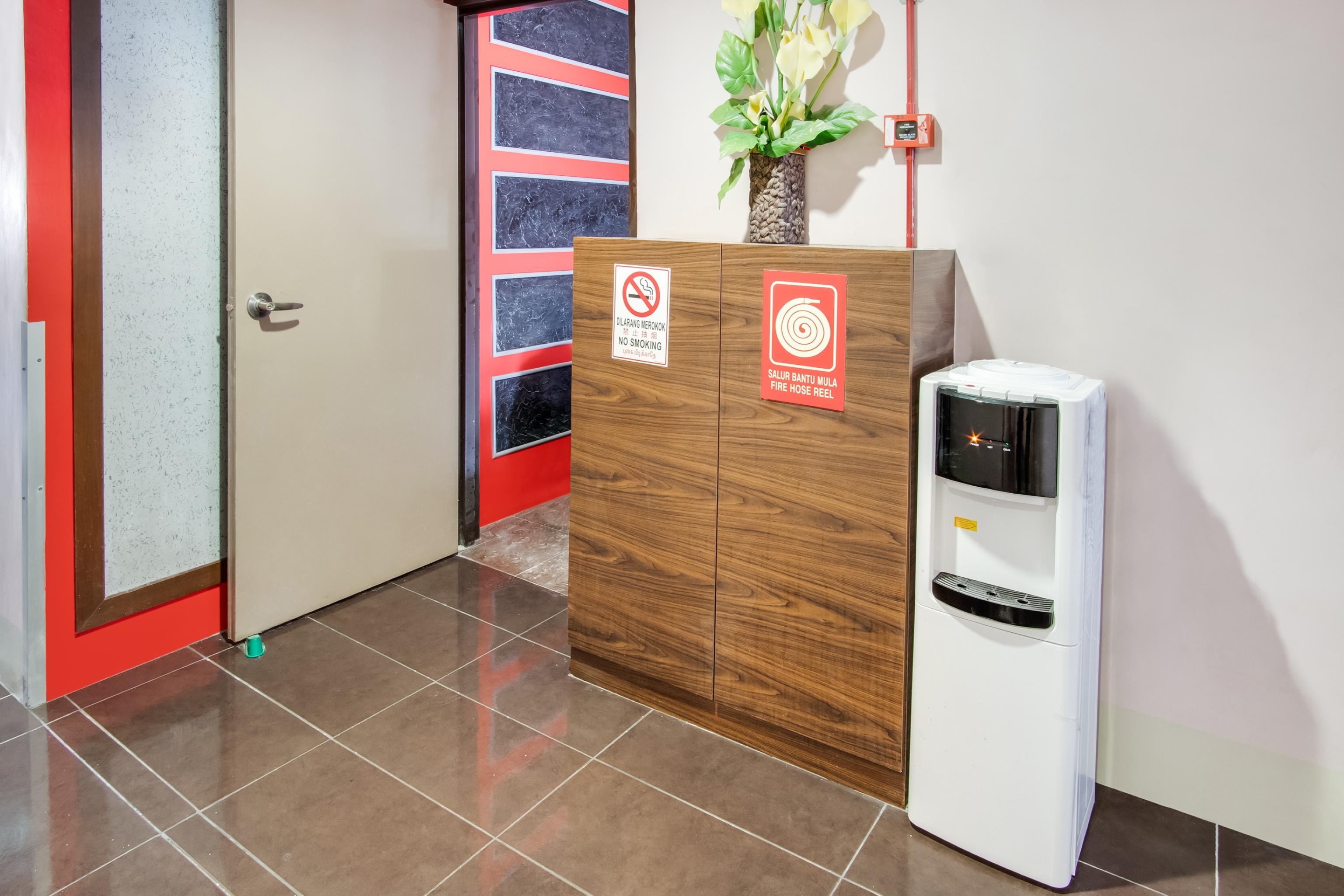 Oyo 89480 Dream House Hotel Skudai Ngoại thất bức ảnh