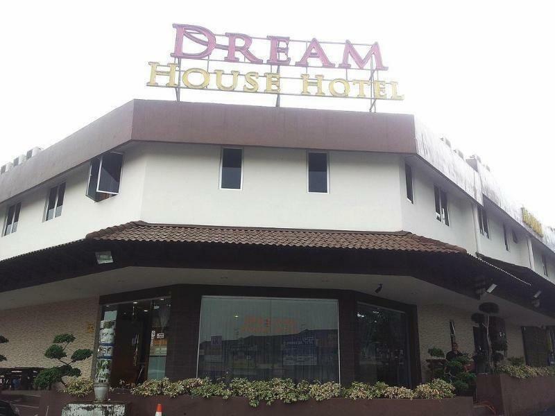 Oyo 89480 Dream House Hotel Skudai Ngoại thất bức ảnh